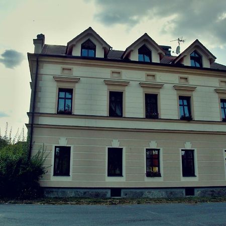Penzion Haydnuv Dum Dolni Lukavice Exterior photo