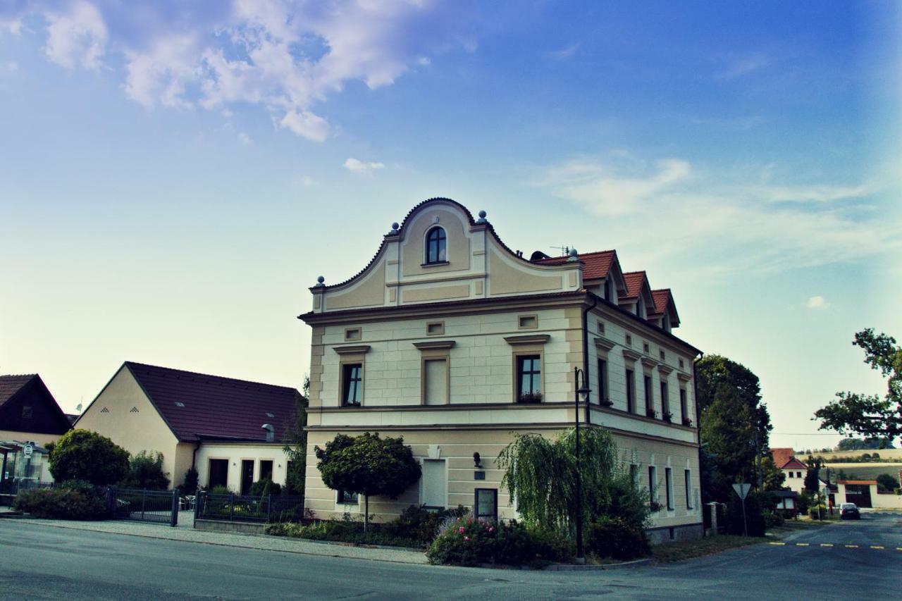 Penzion Haydnuv Dum Dolni Lukavice Exterior photo